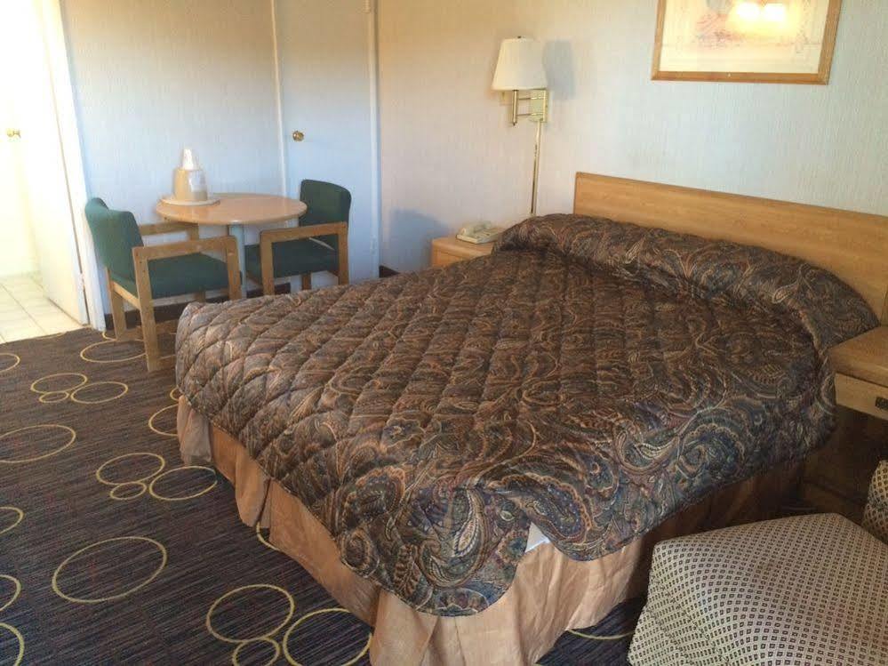 Almara Inn Tucumcari Exterior photo